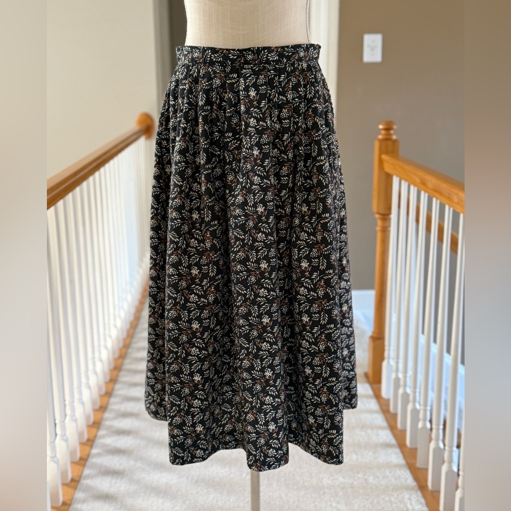Vintage 1980's‎ Jantzen Skirt With Pockets